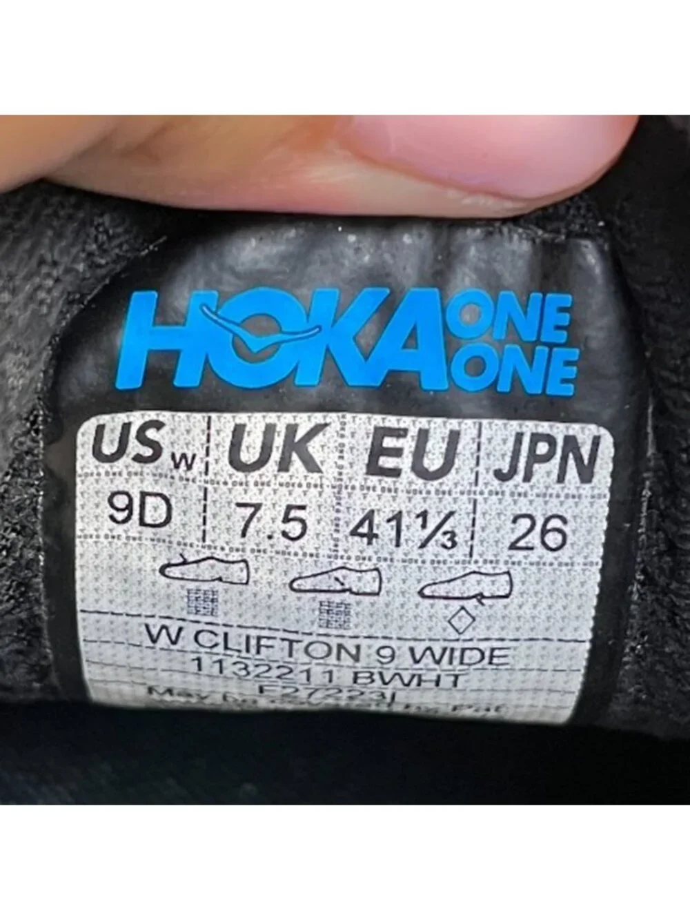 Hoka One One Clifton 9 Womens Size 9D Black Athletic Running Shoes Sneakers